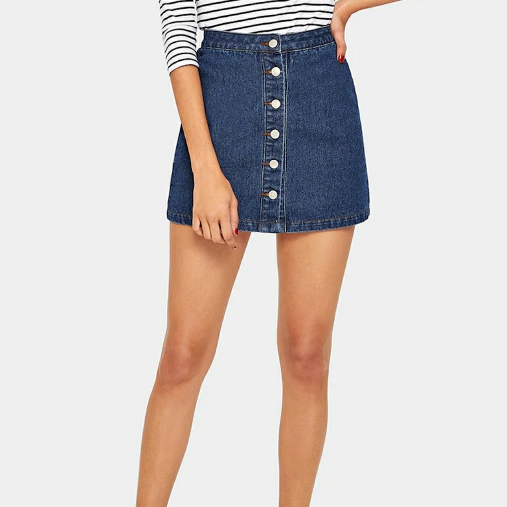 Mossimo supply skirt denim button- front seamed